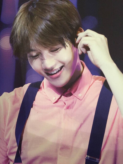 全世界最甜的笑 .边伯贤.EXO