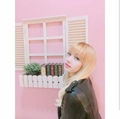 BLACKPINK LISA 