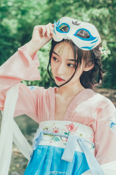 duitantan 专门发表古风套图 系列3 狐面 侵权删 可收藏 谢谢合作 来自摄影师雯子