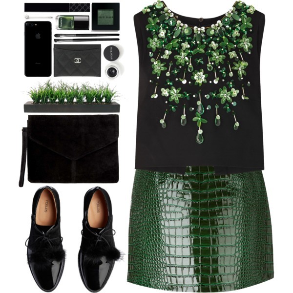 A fashion look from January 2017 featuring embellished crop top, green skirt and balmoral oxfords. Browse and shop related looks.