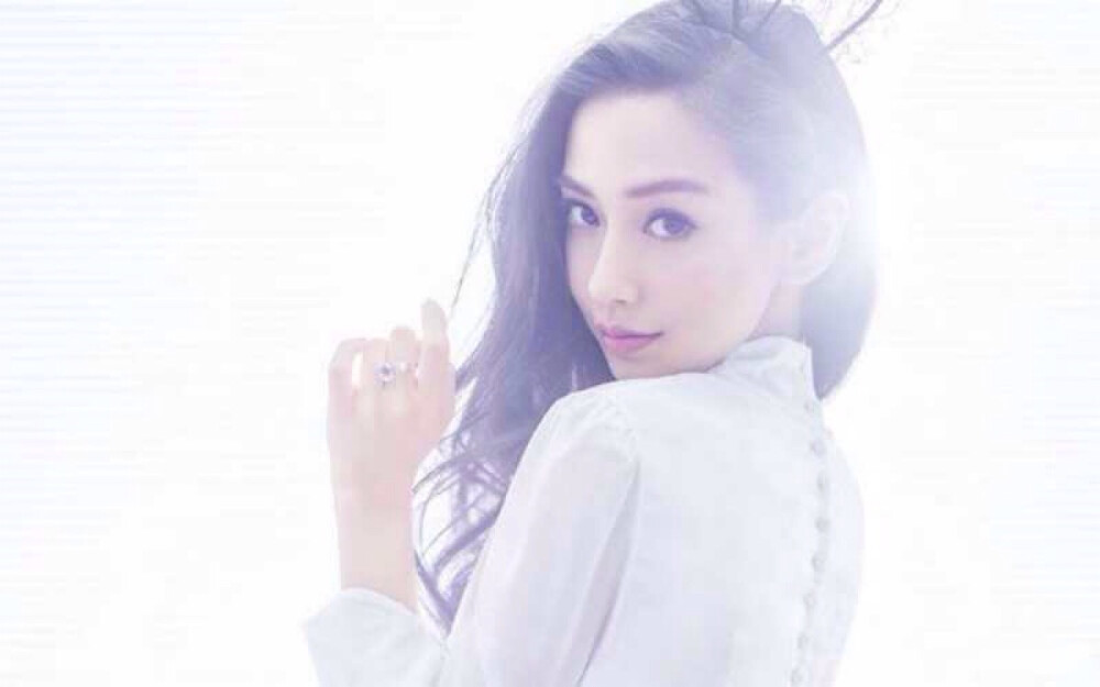 雨欣°
Angelababy
『头像♡美图♡北鼻』
〖白娉婷〗〖霍云歌〗
〖贝微微〗〖何以玫〗
「孤芳不自赏」