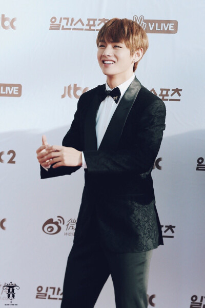 【170114】2017 金唱片颁奖典礼 红毯 饭拍高清 4P cr.taeya1230 + @VISUAL_SHOCK （转载请注明原出处）