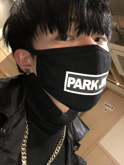 朴镇
박진
Jin Park