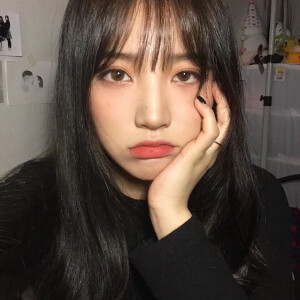 饭团的头像『韩风』『非原创』
<来自一个可爱的堆糖小用户   氿栀>(´ω` )