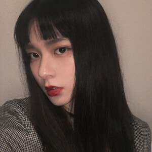 饭团的头像『韩风』『非原创』
<来自一个可爱的堆糖小用户   氿栀>(´ω` )