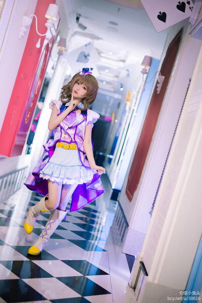 【cos】【星梦手记】林薇薇
林薇薇 cn: 荣小兔头
摄影：@楦子慕枫 后期：@楦子慕枫