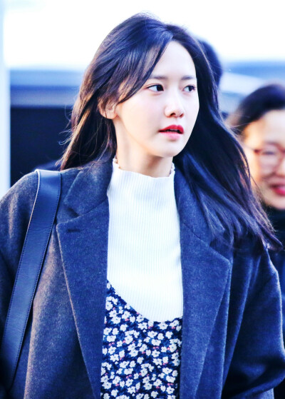 YOONA 林允儿 少女时代