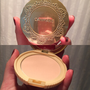 「canmake棉花糖粉饼」这个其实是之前买的 一直没写 就是感觉没有说的一扫就变成滑溜溜的皮肤啊什么的那么那么好用  当一般散粉定妆粉来讲还是可以的 控油蛮好 但是定妆Nars的一生推啊！！所以这个一般 但是砍妹的东西性价比还是蛮高的 刚入坑的妹子建议入 恩…… 