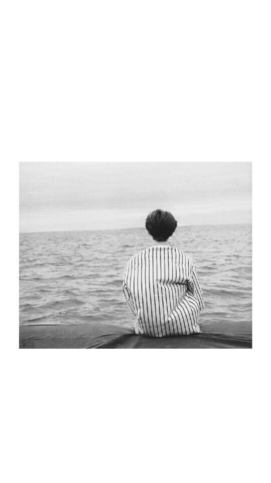 吴世勋斐济写真壁纸