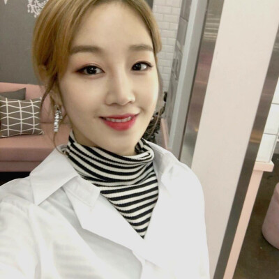 박보람 朴宝蓝 Park Bo Ram