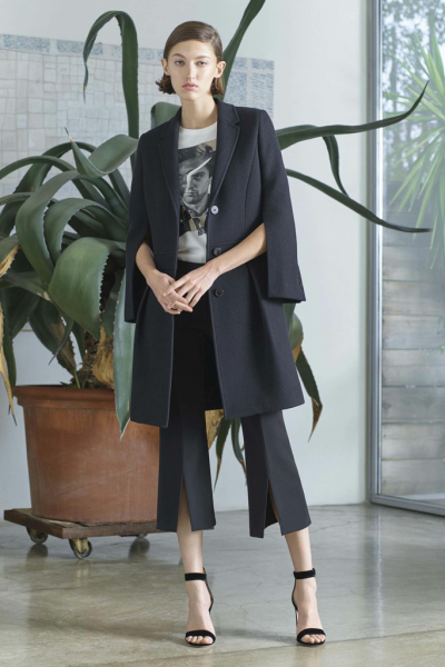 意大利设计师品牌 Neil Barrett 2017 早秋系列LookBook 本季系列设计师将流线型的干练剪裁与军装酷感风时髦结合，时髦而利落～