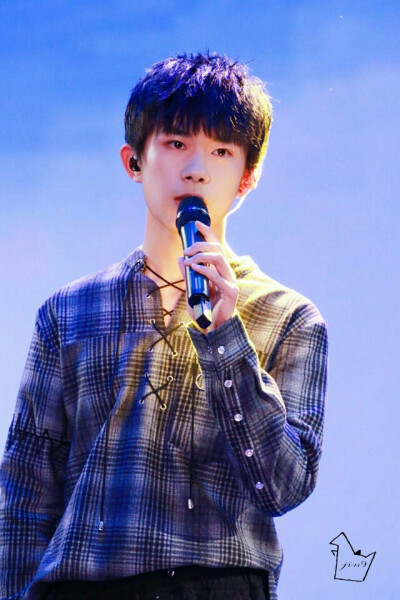 #易烊千玺 #TFBOYS 师大附中艺术节 高清 帅气