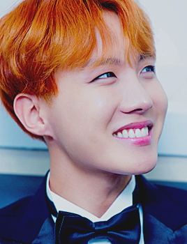 【Tumblr/喜欢收藏】郑号锡/정호석/J-HOPE/Hobi/希望/1994/2/18/出生/韩国全罗南道光州市/防弹少年团Rapper/领舞