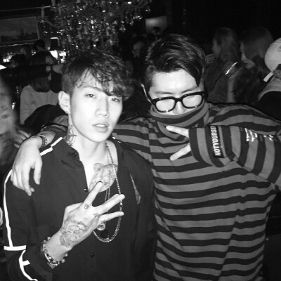 AOMG