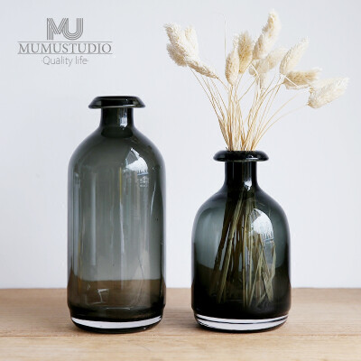 欧式现代创意家居北欧简约黑色玻璃茶几搁架软装花瓶摆件装饰礼品