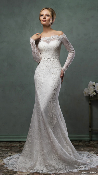 意大利婚纱品牌 Amelia Sposa 2016婚纱系列LookBook 新季设计延续了品牌永恒浪漫的主题，美丽的鱼尾设计、精致的蕾丝、香槟金的底衬，带给新娘们梦幻婚纱礼服～