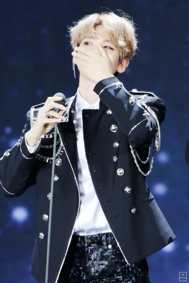 #吴世勋##EXO##我爱喵星人# #朴灿烈##边伯贤##张艺兴#
最不会厌倦的事是爱你 