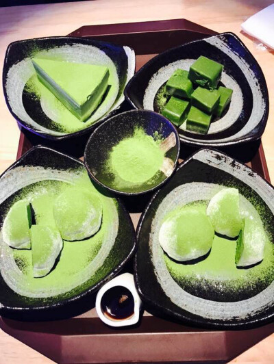 西尾抹茶 抹茶千层，抹茶大福很好吃，抹茶笑美饼略逊色