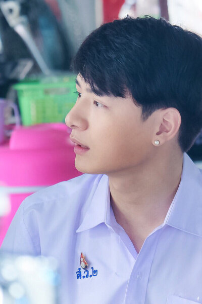 KristPerawat 泰剧一年生 暖暖 阿日学长 Arthit 王慧侦
cr.twitter