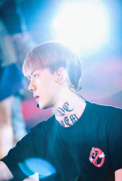吴世勋EXOLOGY ON STAGE & OFF STAGE EXHIBITION ​​​