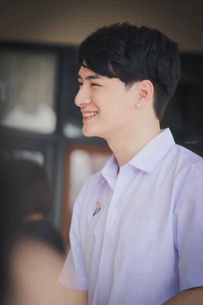 KristPerawat 泰剧一年生 暖暖 阿日学长 Arthit 王慧侦
cr.twitter