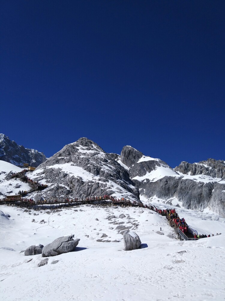 玉龙雪山