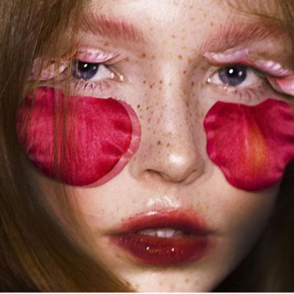 创意妆容配色，花瓣妆
