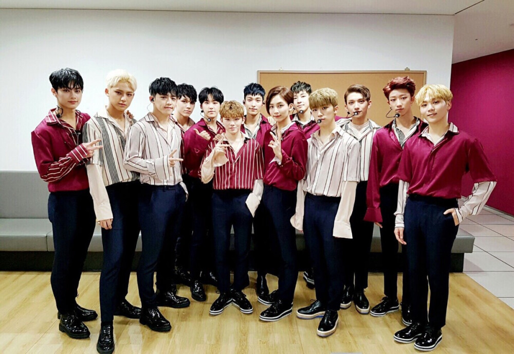 SEVENTEEN 세븐틴 十七