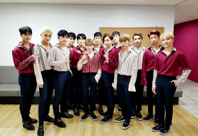 SEVENTEEN 세븐틴 十七