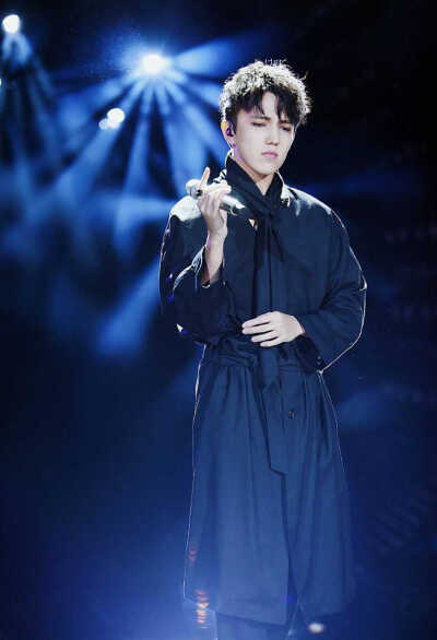 进口小哥哥迪玛希Dimash