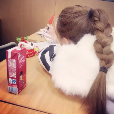 待秋 女生头像 女头