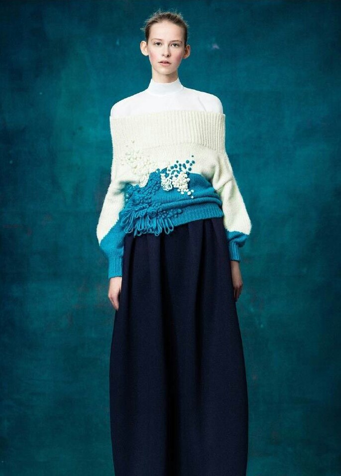 Delpozo Pre Fall 2017 ​​​ ​​​
时尚街拍 秀场 模特 时尚博主 婚纱婚礼 新娘造型 礼服 鲜花 花束 捧花 耳环 手链 项链 发饰 高跟鞋 饰品