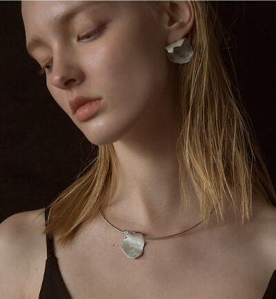 代购 直邮！韩国代购 dark moon bent neckalce 项链