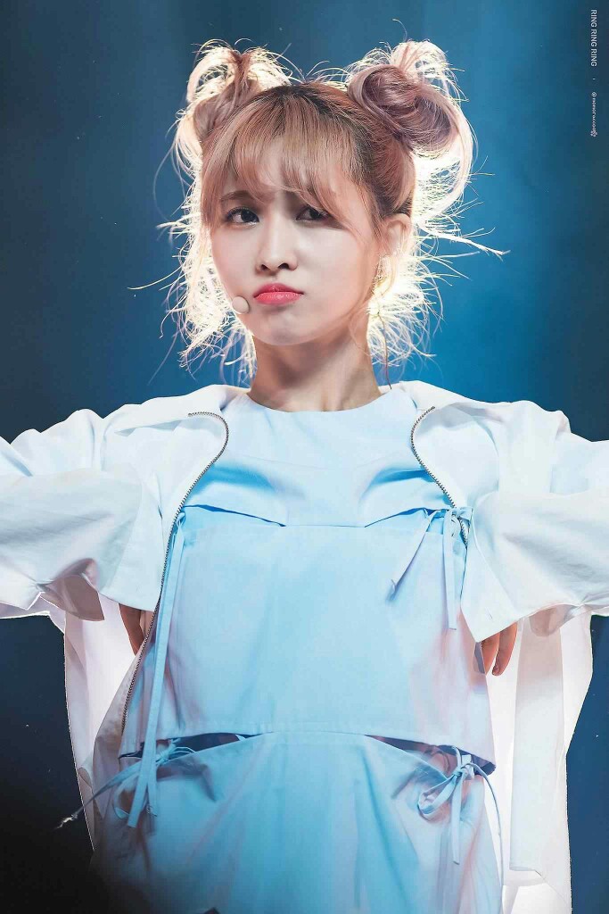 MOMO