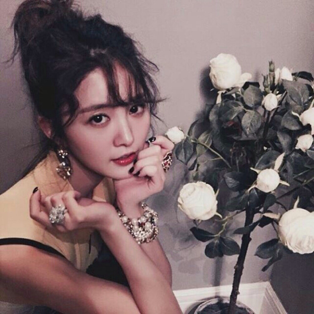 这张特别好看啊啊跪倒在我正的美颜下