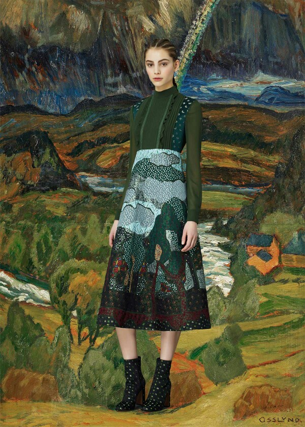 Jan 16th, 2015
Valentino Pre-Fall 2015
by Erica in Collections
Just when you think a collection couldn’t get any better (as is always the case with Valentino), Diana Moss works that magical eye of hers and transforms it into an entirely new and compelling series where fashion so flawlessly collides with art. Maria Grazia Chiuri and Pierpaolo Piccioli’s Botticelli inspired floral prints and embroidery come to life against these century old works of art. And while we’re in the throes of award seas