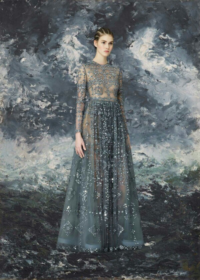 Jan 16th, 2015
Valentino Pre-Fall 2015
by Erica in Collections
Just when you think a collection couldn’t get any better (as is always the case with Valentino), Diana Moss works that magical eye of he…