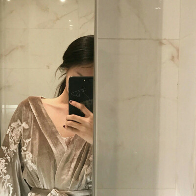 [国民撩汉大师兄 少女诱惑力]高清女头 男头 欧美 情侣 闺密头像清新 森系 韩系 可爱 搞怪 黑白 身体部位图 举牌 备忘录 随手点赞关注