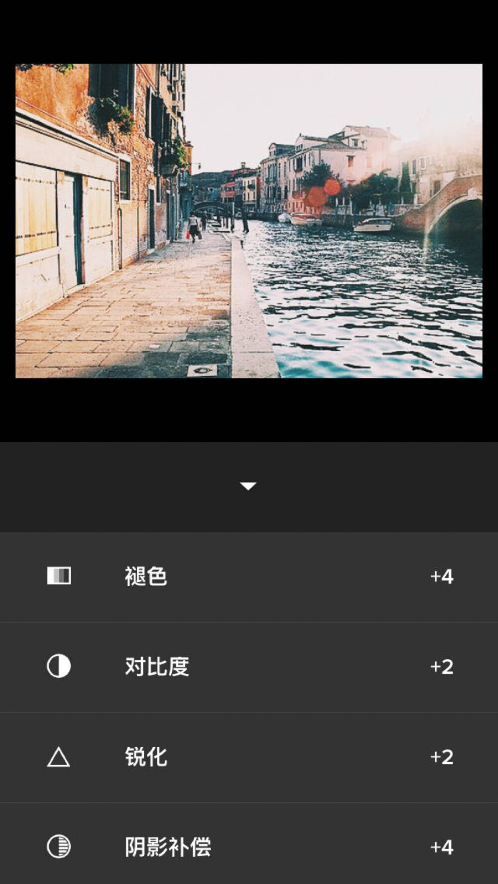 VSCO 风景调色步骤：滤镜C1+12阴影补偿+4锐化+2对比度+2褪色+4详见图5⃣️ 喜欢点赞 ​​​