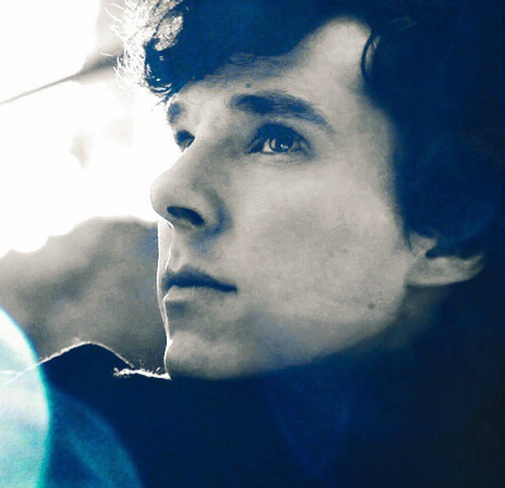 本尼迪克特·康伯巴奇（Benedict Cumberbatch），1976年7月19日出生于英国伦敦，英国演员、制片人。