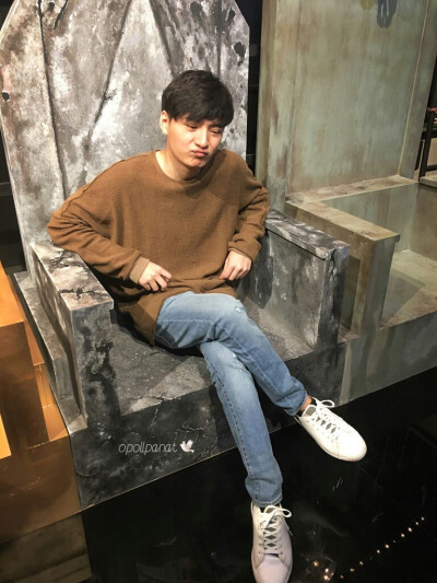 KristPerawat 泰剧一年生 暖暖 阿日学长 Arthit 王慧侦
cr.twitter