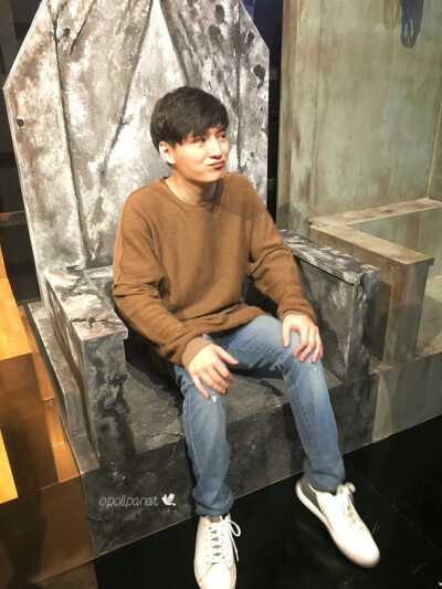 KristPerawat 泰剧一年生 暖暖 阿日学长 Arthit 王慧侦
cr.twitter