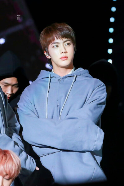 #防弹少年团#JIN cr:logo