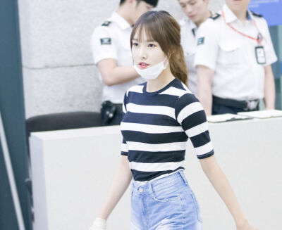 Yuju 崔俞娜