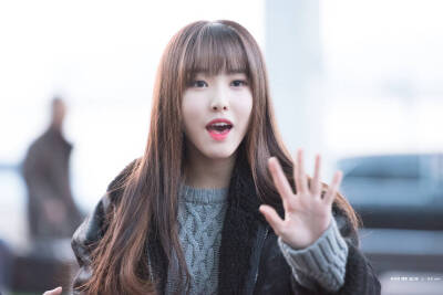 Yuju 崔俞娜