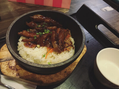 石打食 黑椒牛筋饭