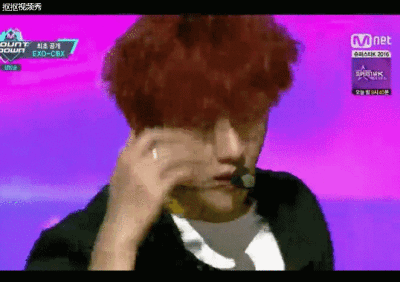 啊啊啊啊啊啊啊啊啊啊边伯贤 苏爆了 exo-cbx the one打歌舞台 突然觉得特别对得起我的专辑名