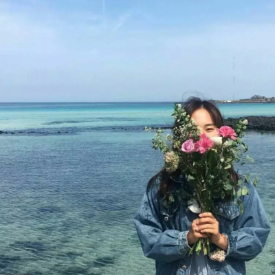 染染の女生头像.文艺.捧花 抱图随手点赞关注谢谢