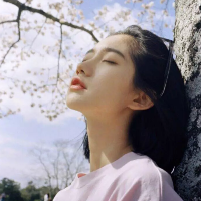 染染の女生头像.小清新.文艺 抱图随手点赞关注谢谢