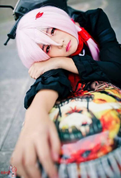 ＣＯＳ：罪惡王冠、楪祈＿黑色唱片
ＣＮ：辰辰
（台灣、Ｔａｉｗａｎ ｃｏｓｅｒ）